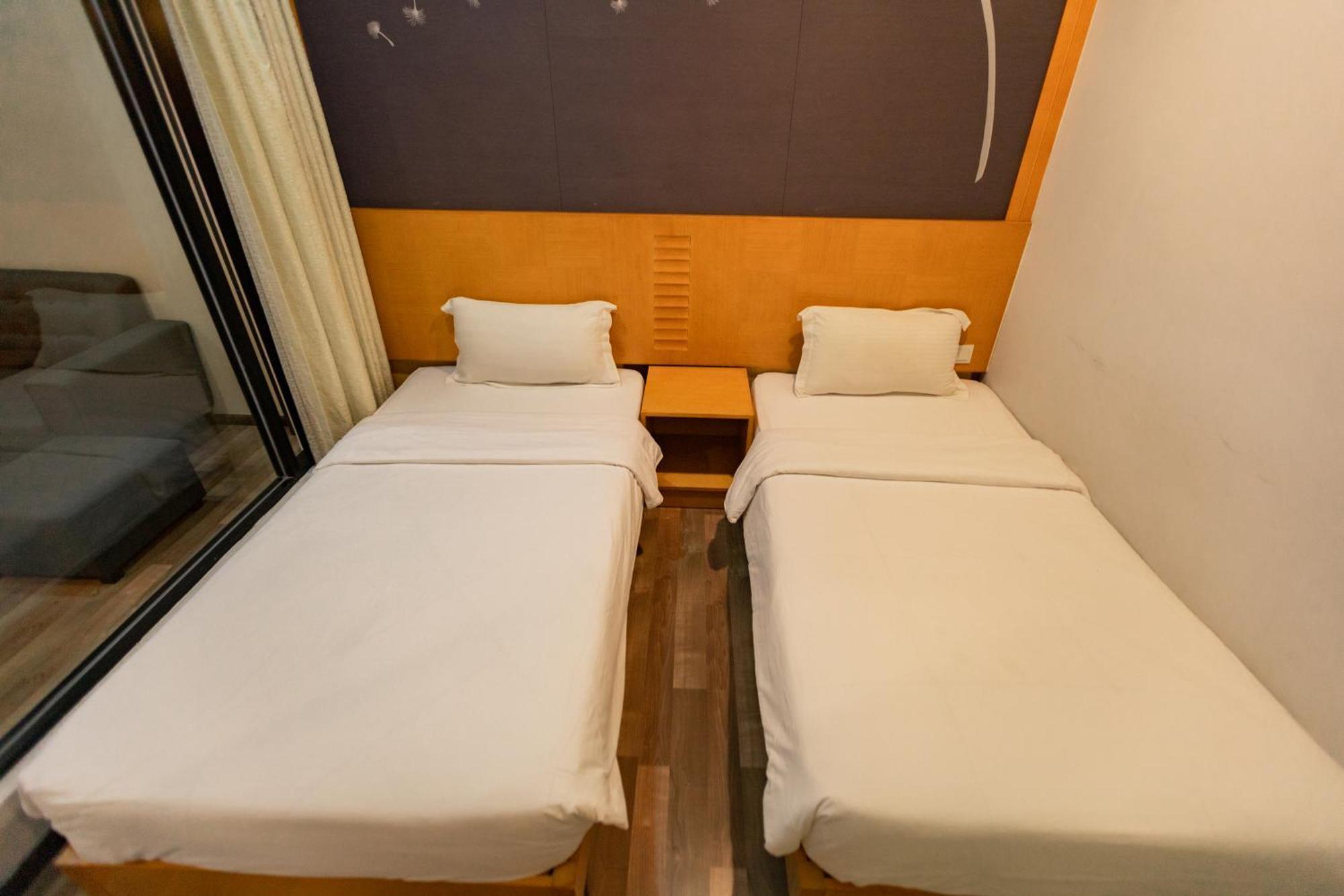 Hills Aranda Nova Hotel คาเมรอนไฮแลนด์ ภายนอก รูปภาพ