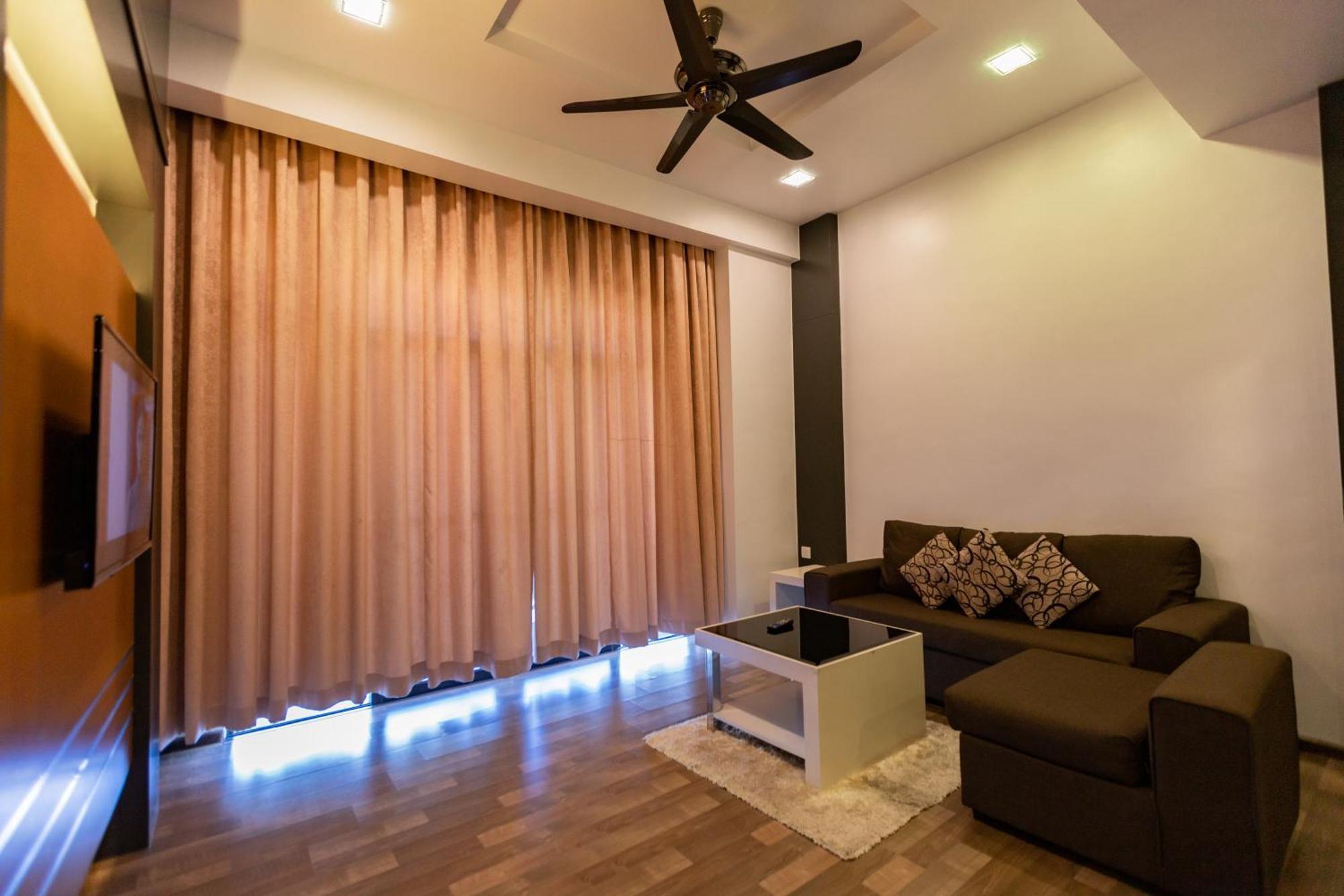 Hills Aranda Nova Hotel คาเมรอนไฮแลนด์ ภายนอก รูปภาพ